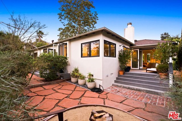 10371 Mississippi Avenue, Los Angeles, CA 90025