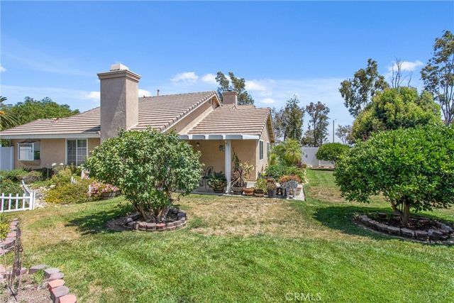 29201 Palm View, Highland, CA 92346