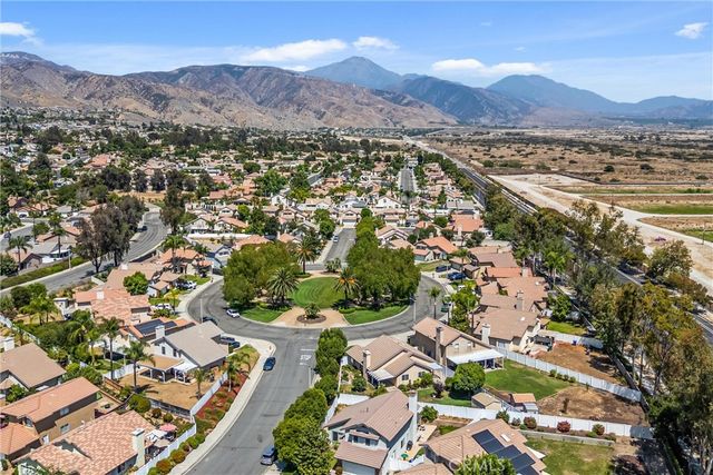 29201 Palm View, Highland, CA 92346