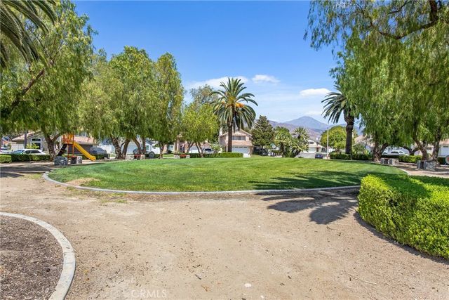 29201 Palm View, Highland, CA 92346