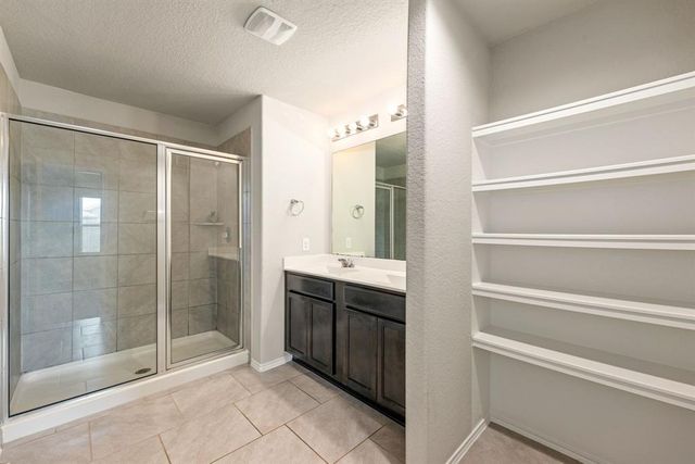 707 Desert Pea Lane, Rosharon, TX 77583