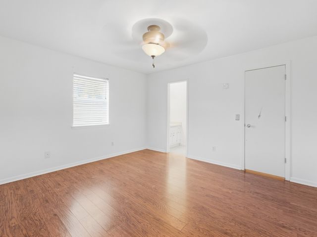 710 Parkridge Drive, Decatur, TX 76234