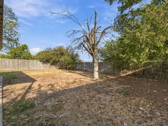 710 Parkridge Drive, Decatur, TX 76234