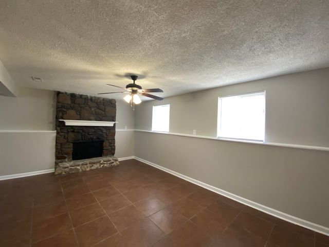 4392 RIDGE BAY CV, Millington, TN 38053