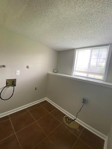 4392 RIDGE BAY CV, Millington, TN 38053