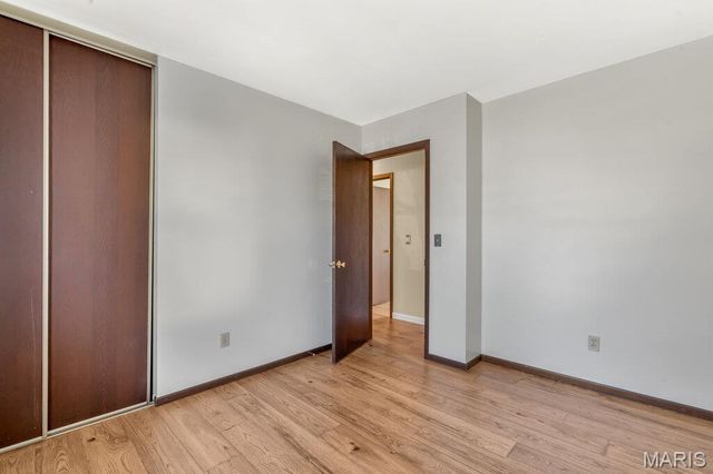 21 Sun Beam Court, St Peters, MO 63376