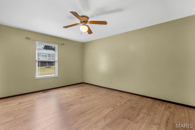 21 Sun Beam Court, St Peters, MO 63376