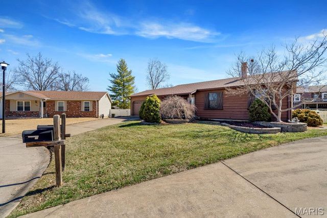 21 Sun Beam Court, St Peters, MO 63376