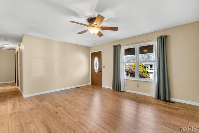 21 Sun Beam Court, St Peters, MO 63376