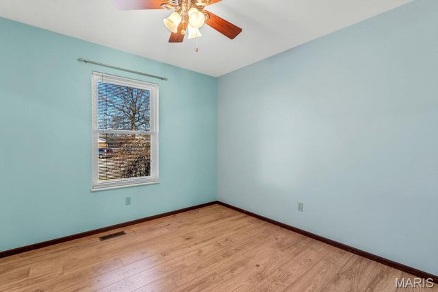 21 Sun Beam Court, St Peters, MO 63376