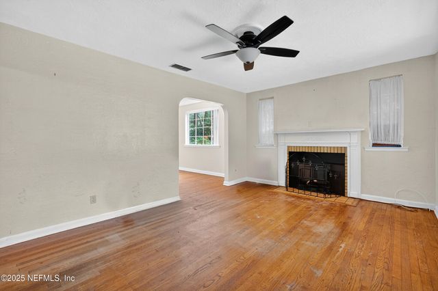 1737 PLAINFIELD Avenue, Orange Park, FL 32073