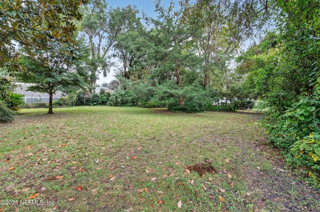 1737 PLAINFIELD Avenue, Orange Park, FL 32073