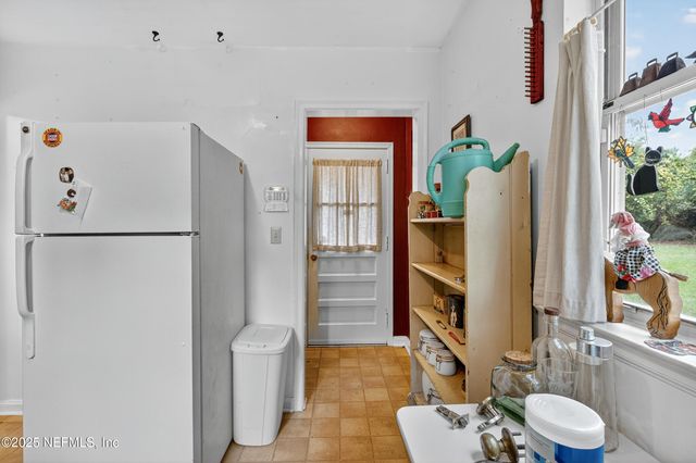 1737 PLAINFIELD Avenue, Orange Park, FL 32073