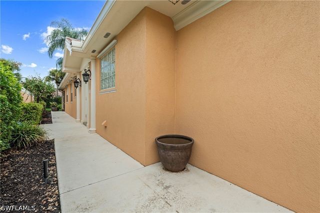 29017 Alessandria CIR, Bonita Springs, FL 34135