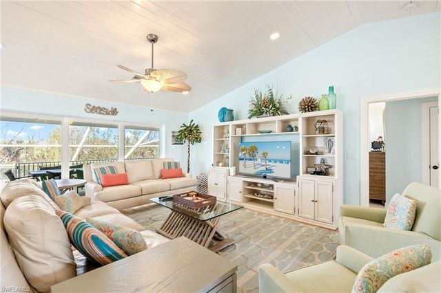 1234 Middle Gulf DR, Sanibel, FL 33957