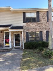 1925 Tropicana Road 7-F, North Charleston, SC 29406