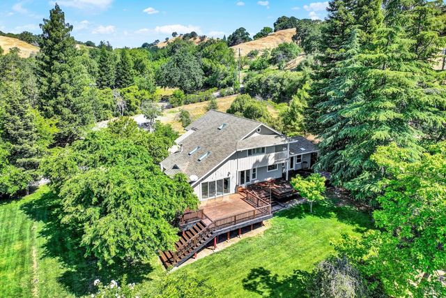 6869 Steiger Hill Rd, Vacaville, CA 95688