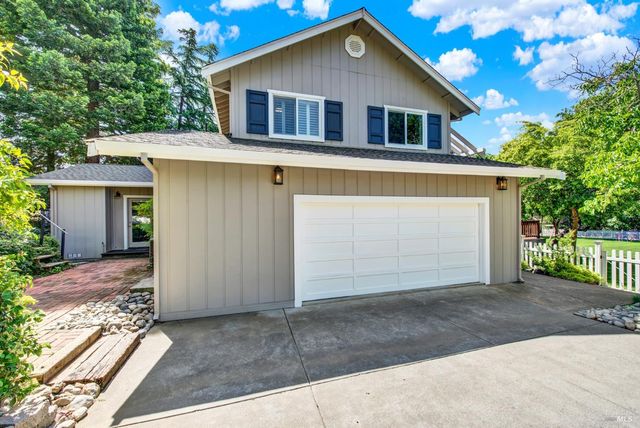 6869 Steiger Hill Rd, Vacaville, CA 95688