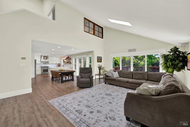 6869 Steiger Hill Rd, Vacaville, CA 95688