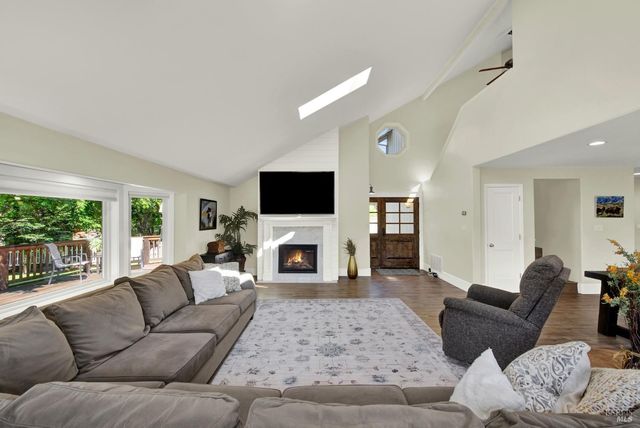 6869 Steiger Hill Rd, Vacaville, CA 95688