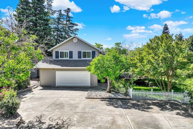 6869 Steiger Hill Rd, Vacaville, CA 95688
