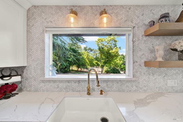 6869 Steiger Hill Rd, Vacaville, CA 95688