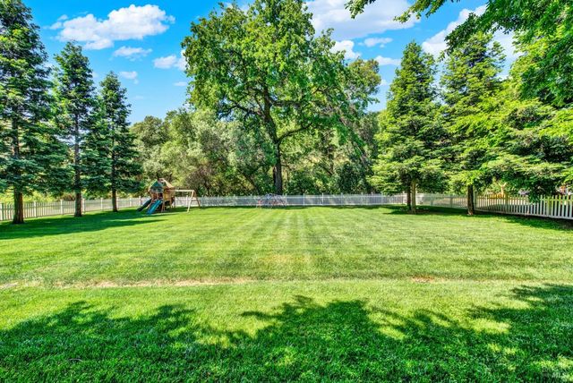 6869 Steiger Hill Rd, Vacaville, CA 95688