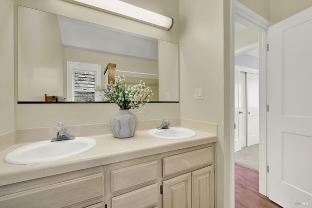 6869 Steiger Hill Rd, Vacaville, CA 95688