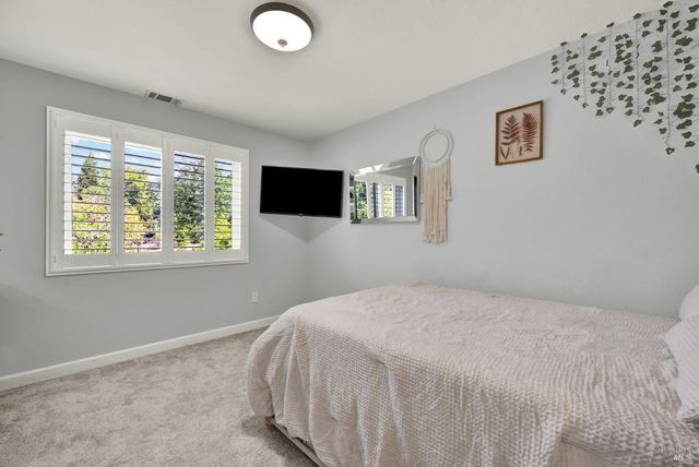 6869 Steiger Hill Rd, Vacaville, CA 95688