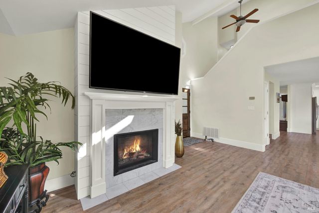 6869 Steiger Hill Rd, Vacaville, CA 95688