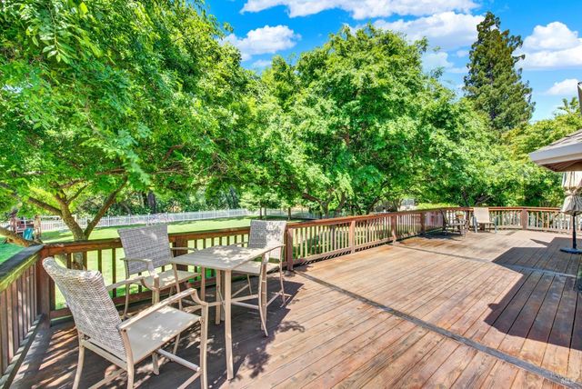 6869 Steiger Hill Rd, Vacaville, CA 95688
