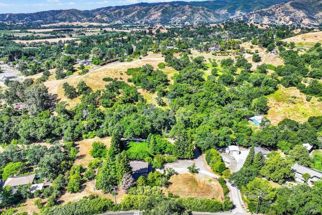 6869 Steiger Hill Rd, Vacaville, CA 95688