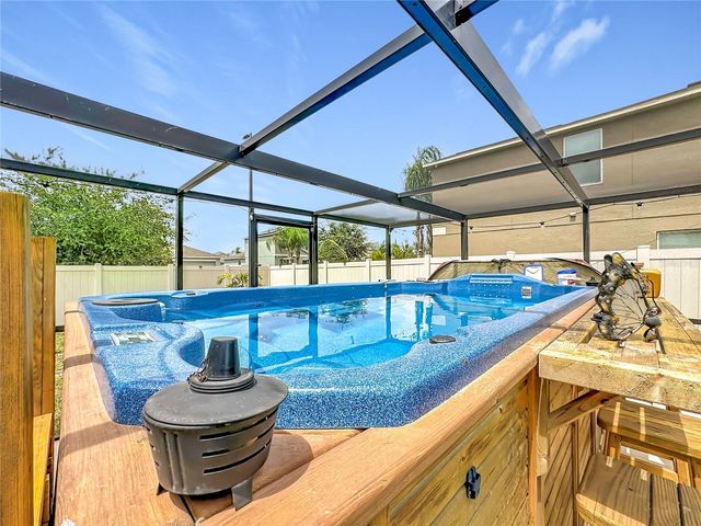 102 CASCADE BEND DRIVE, Ruskin, FL 33570