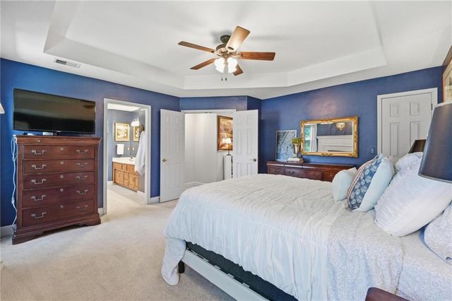 11824 W 112TH Terrace, Overland Park, KS 66210
