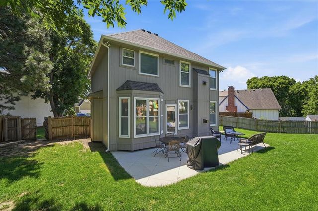 11824 W 112TH Terrace, Overland Park, KS 66210