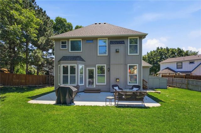 11824 W 112TH Terrace, Overland Park, KS 66210