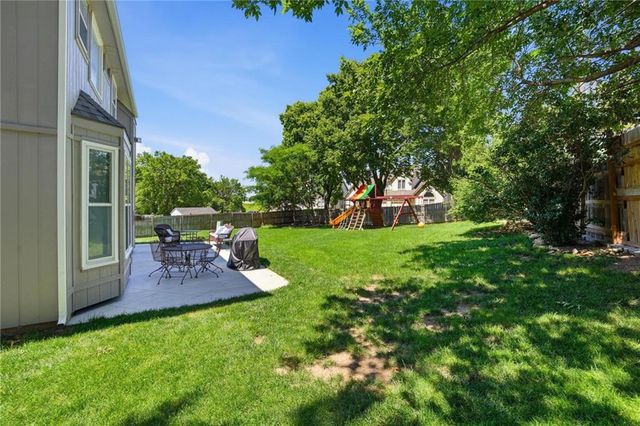 11824 W 112TH Terrace, Overland Park, KS 66210