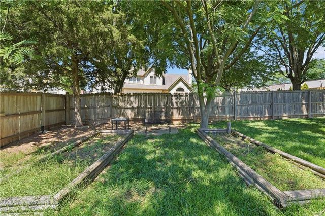 11824 W 112TH Terrace, Overland Park, KS 66210
