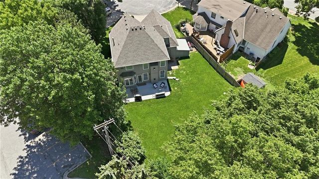 11824 W 112TH Terrace, Overland Park, KS 66210