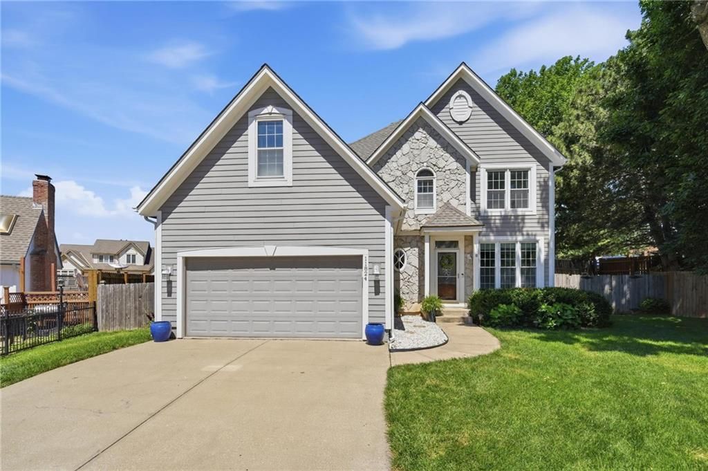 11824 W 112TH Terrace, Overland Park, KS 66210