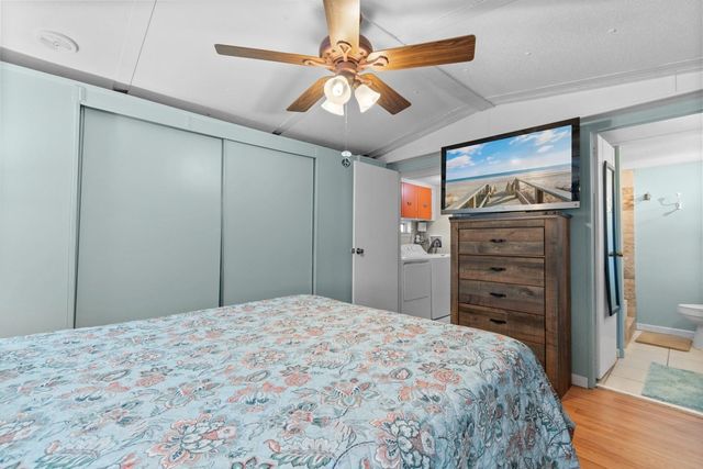 1517 Norris Ave., North Myrtle Beach, SC 29582