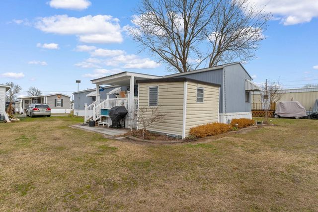 1517 Norris Ave., North Myrtle Beach, SC 29582