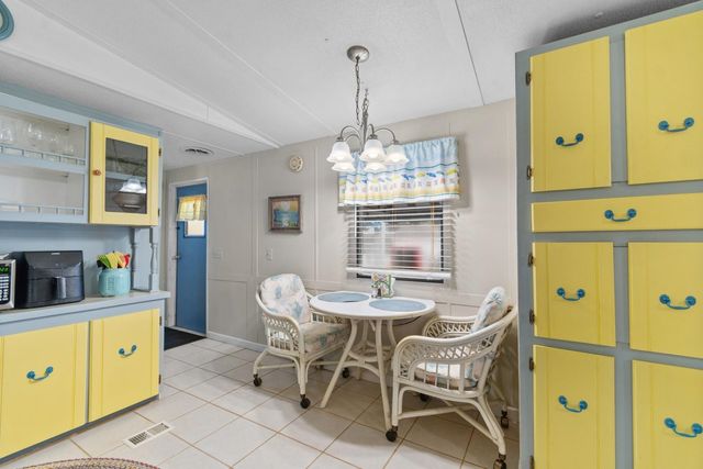 1517 Norris Ave., North Myrtle Beach, SC 29582