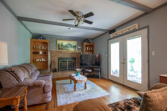 611 RONDEAU Drive, Erie, PA 16505