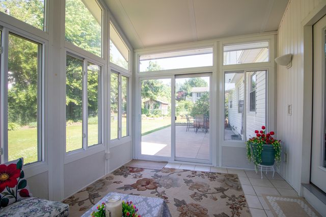 611 RONDEAU Drive, Erie, PA 16505