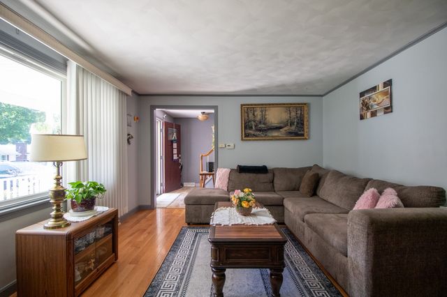 611 RONDEAU Drive, Erie, PA 16505