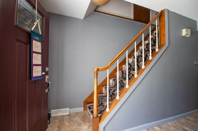 611 RONDEAU Drive, Erie, PA 16505