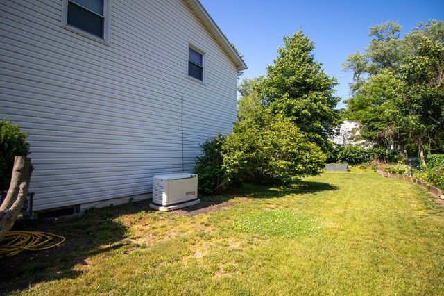 611 RONDEAU Drive, Erie, PA 16505