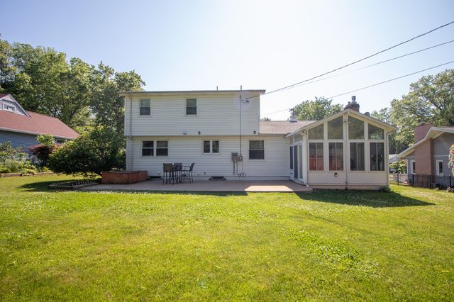 611 RONDEAU Drive, Erie, PA 16505