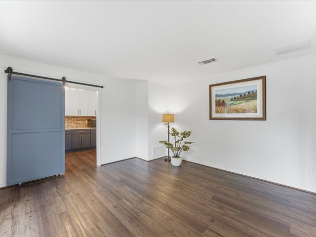 4505 Woodland Park Boulevard, Arlington, TX 76013